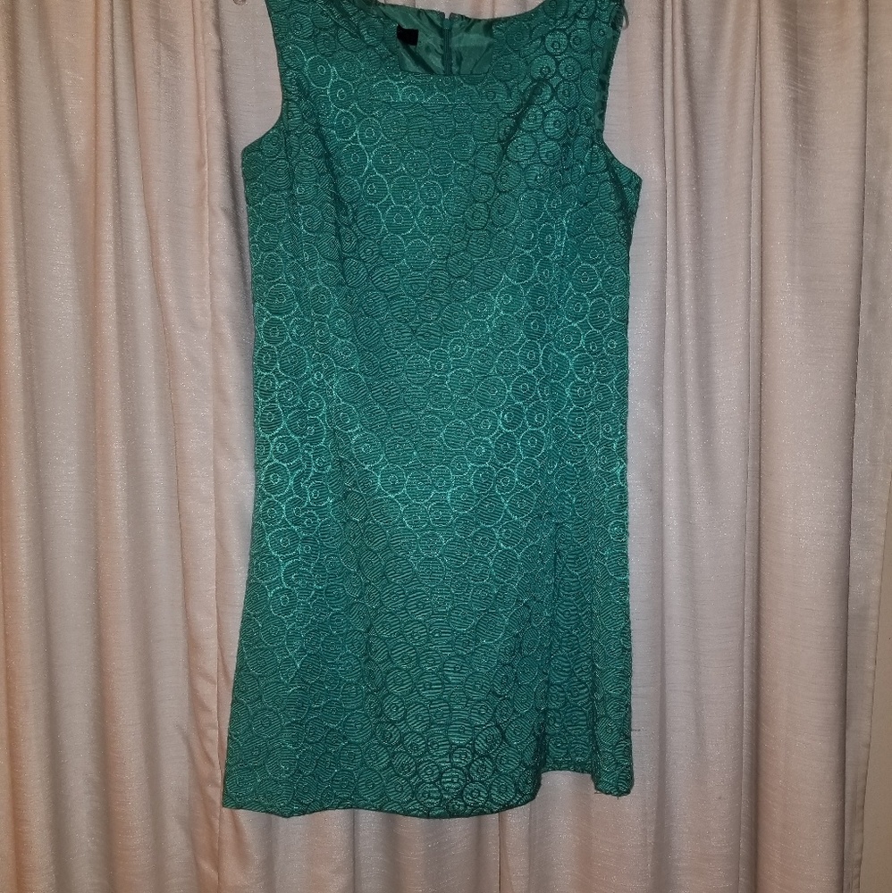 Dress - Picture 3 of 4